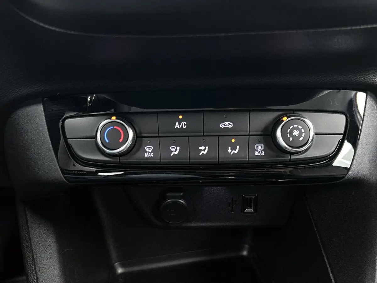1.2 Edition | Apple Carplay/Android Auto | Licht & Regen Sensoren | Lichtmetalen Velgen