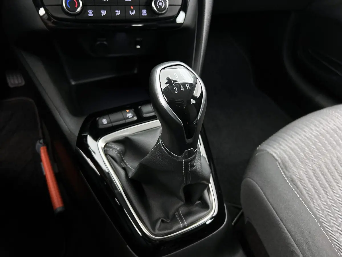 1.2 Edition | Apple Carplay/Android Auto | Licht & Regen Sensoren | Lichtmetalen Velgen