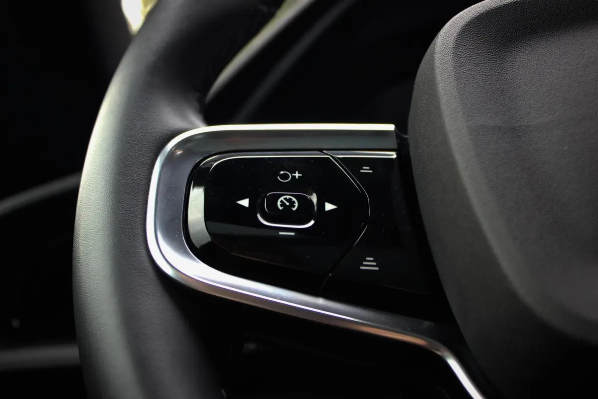 Long Range Single Motor 78 kWh // 96% SoH | Pilot Pack | Plus Pack | Panoramadak | Trekhaak | Harman Kardon | 360 camera | Memory