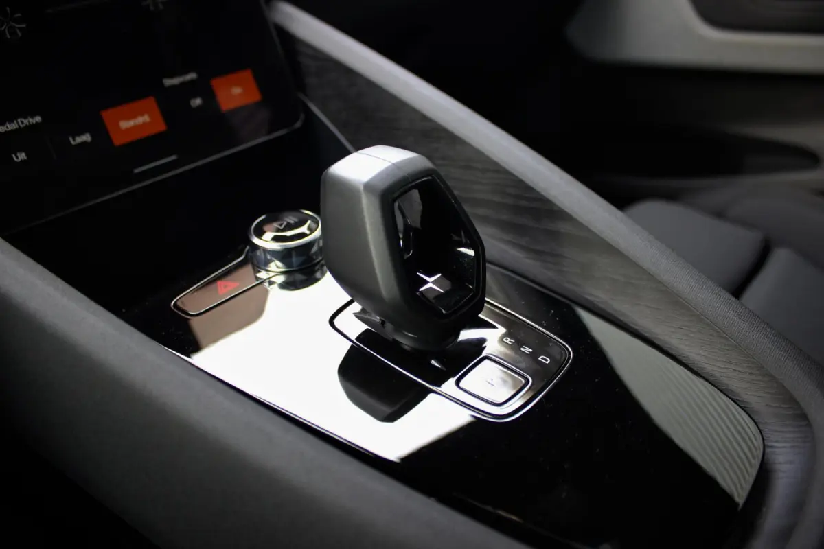 Long Range Single Motor 78 kWh // 96% SoH | Pilot Pack | Plus Pack | Panoramadak | Trekhaak | Harman Kardon | 360 camera | Memory