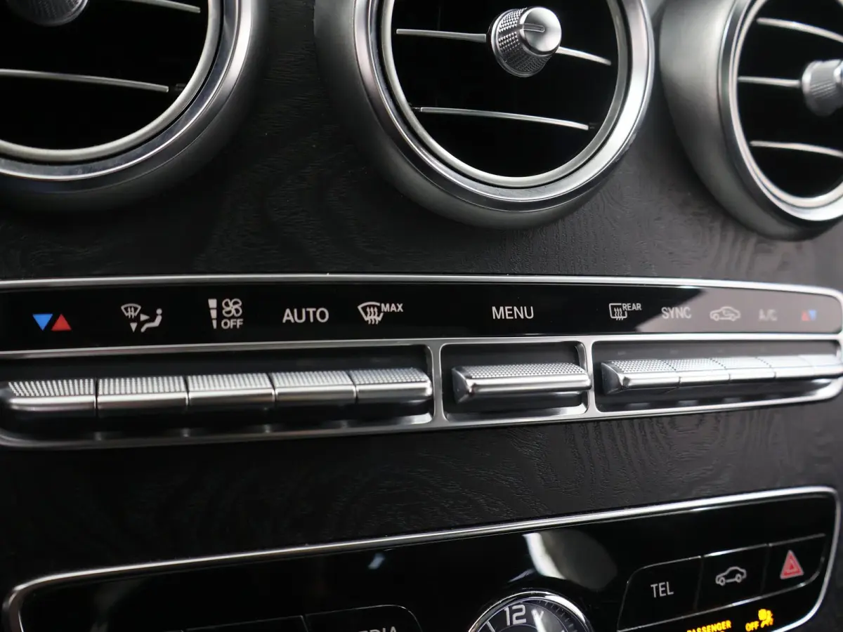 300 Premium Plus Pack | AMG |Night | Panoramadak | Burmester | Memory | Widescreen | Sfeerverlichting |