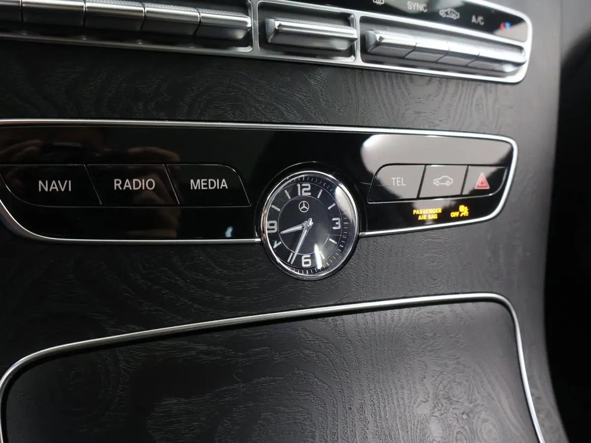 300 Premium Plus Pack | AMG |Night | Panoramadak | Burmester | Memory | Widescreen | Sfeerverlichting |