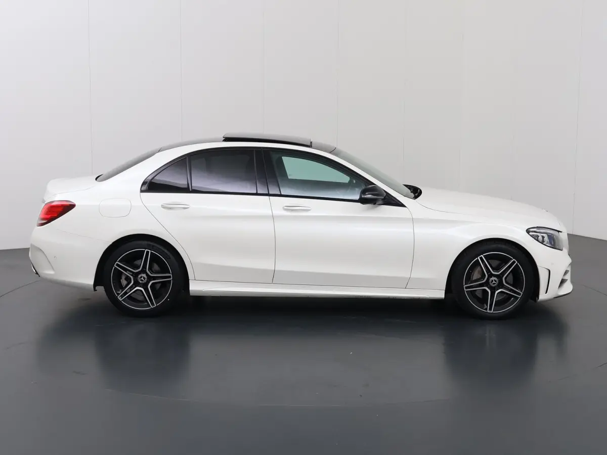 300 Premium Plus Pack | AMG |Night | Panoramadak | Burmester | Memory | Widescreen | Sfeerverlichting |