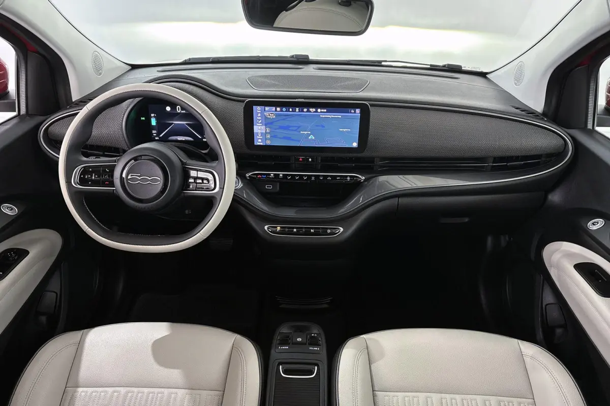 La Prima 42 kWh Cabrio Leder Stoelverwarming Camera JBL Keyless