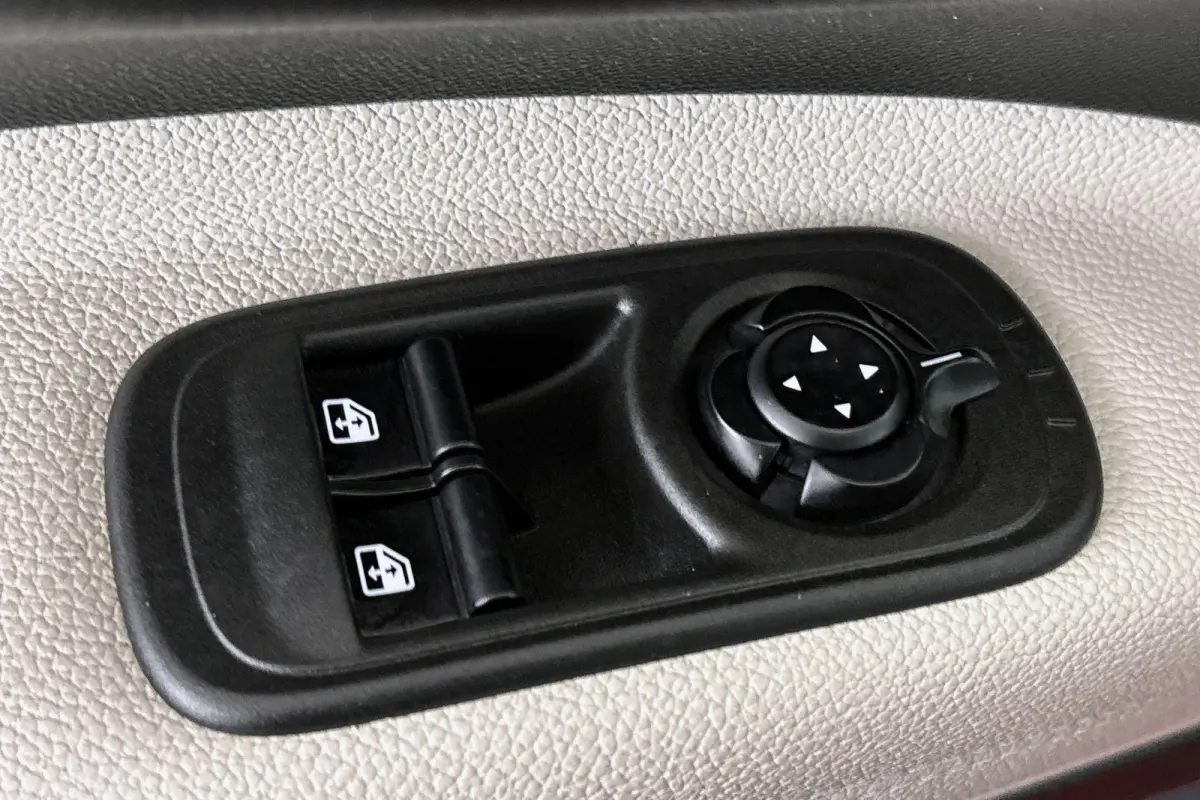 La Prima 42 kWh Cabrio Leder Stoelverwarming Camera JBL Keyless