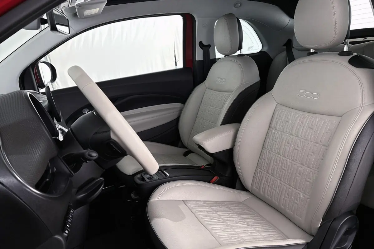 La Prima 42 kWh Cabrio Leder Stoelverwarming Camera JBL Keyless