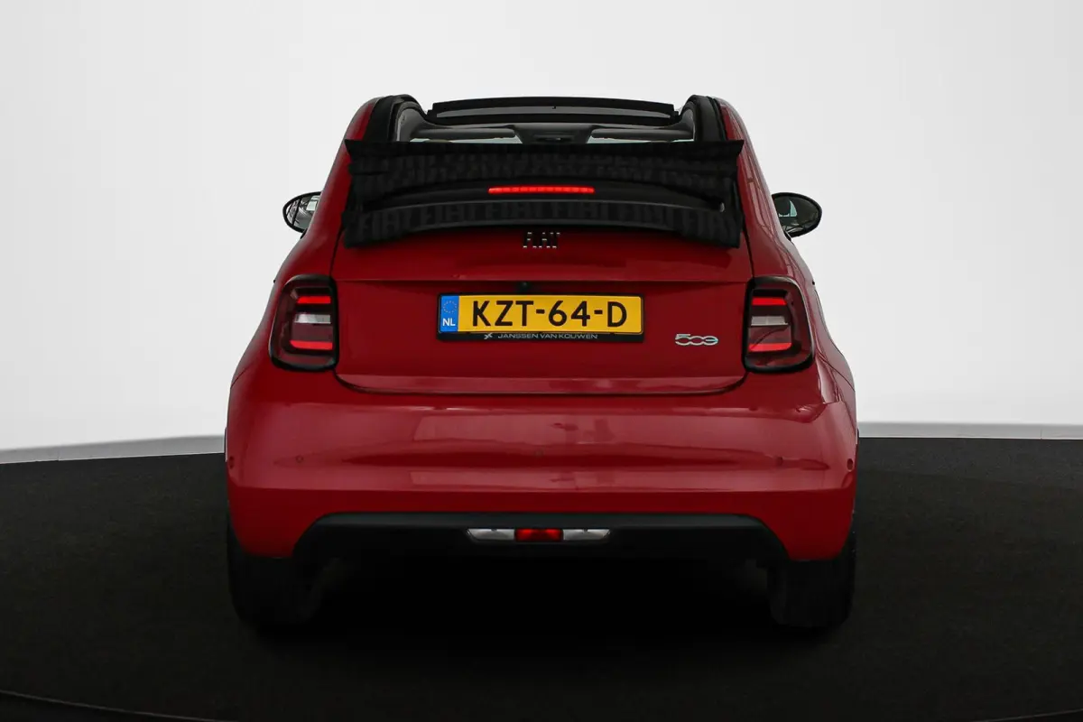 La Prima 42 kWh Cabrio Leder Stoelverwarming Camera JBL Keyless