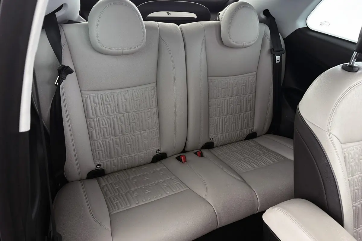 La Prima 42 kWh Cabrio Leder Stoelverwarming Camera JBL Keyless