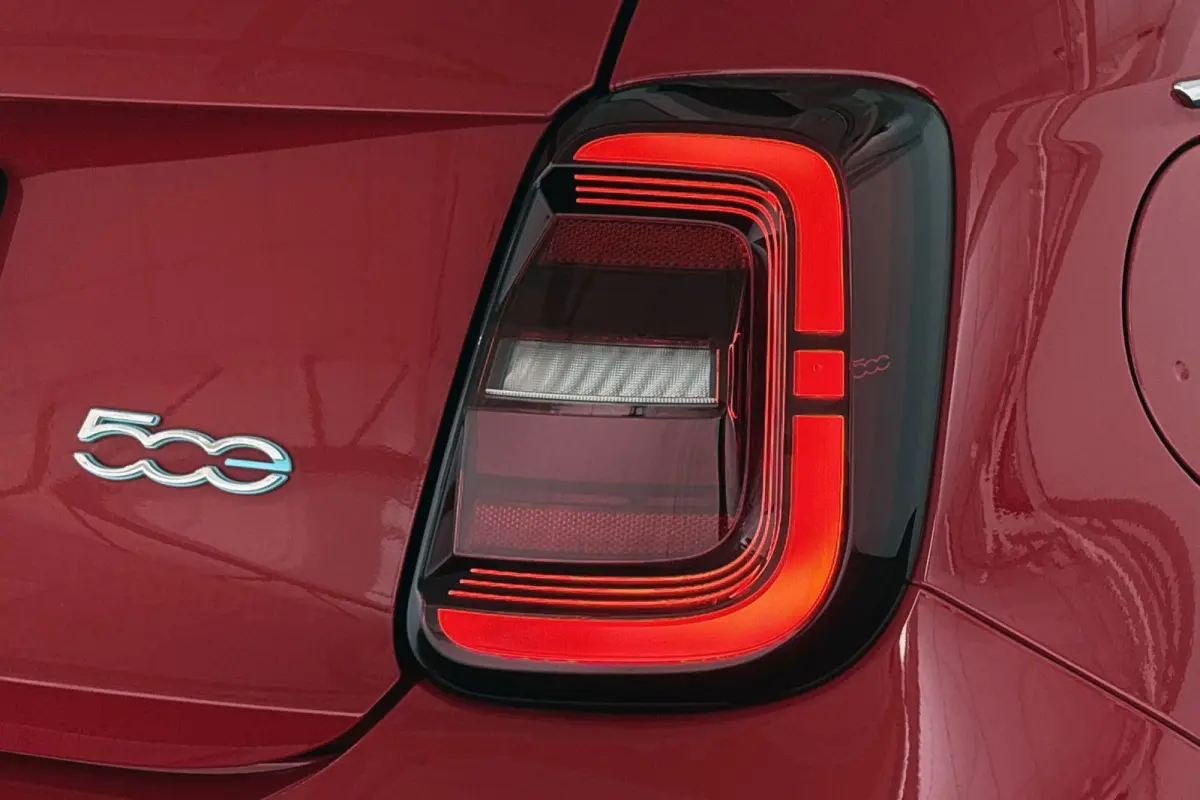 La Prima 42 kWh Cabrio Leder Stoelverwarming Camera JBL Keyless