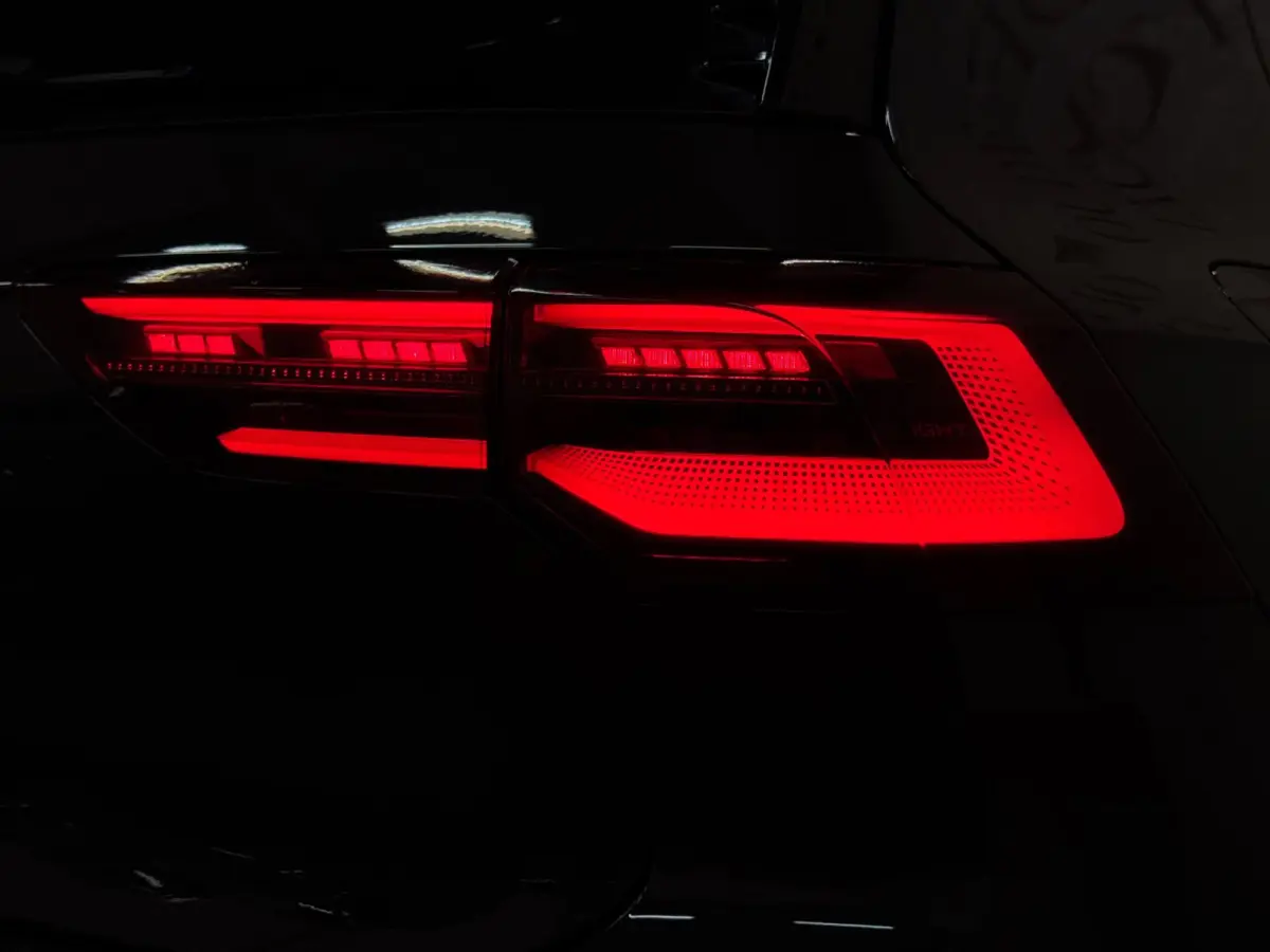 2.0 TSI GTI Clubsport / 400PK / Downpipe 200 Cells / Pano / DCC / Nürburgring / H&K / Dodehoek / Camera / Carplay