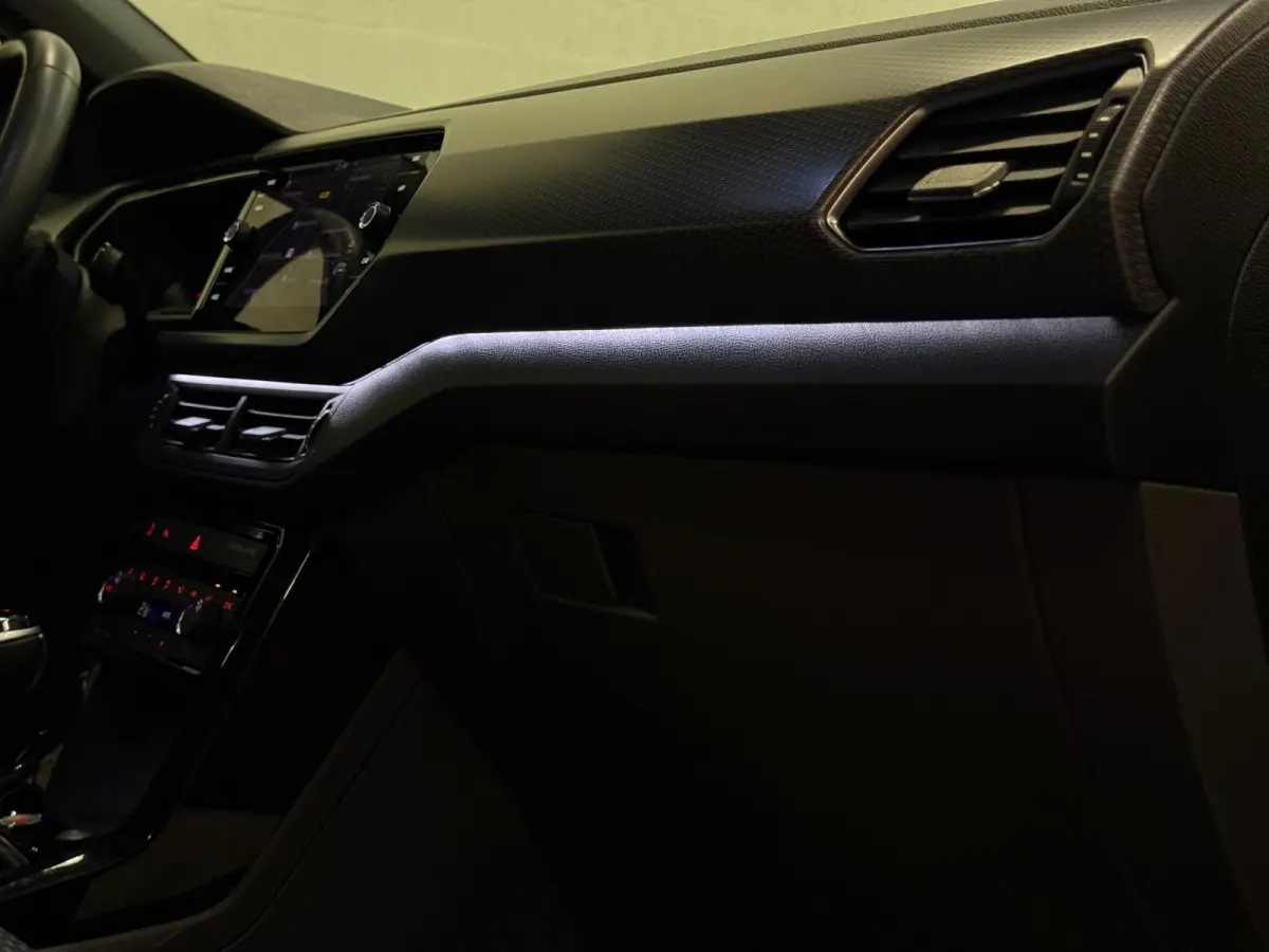 1.0 TSI Style Business R / 3x R-LINE / Carplay / Dodehoek / Camera / Led / Keyless / ACC / Lane Assist /