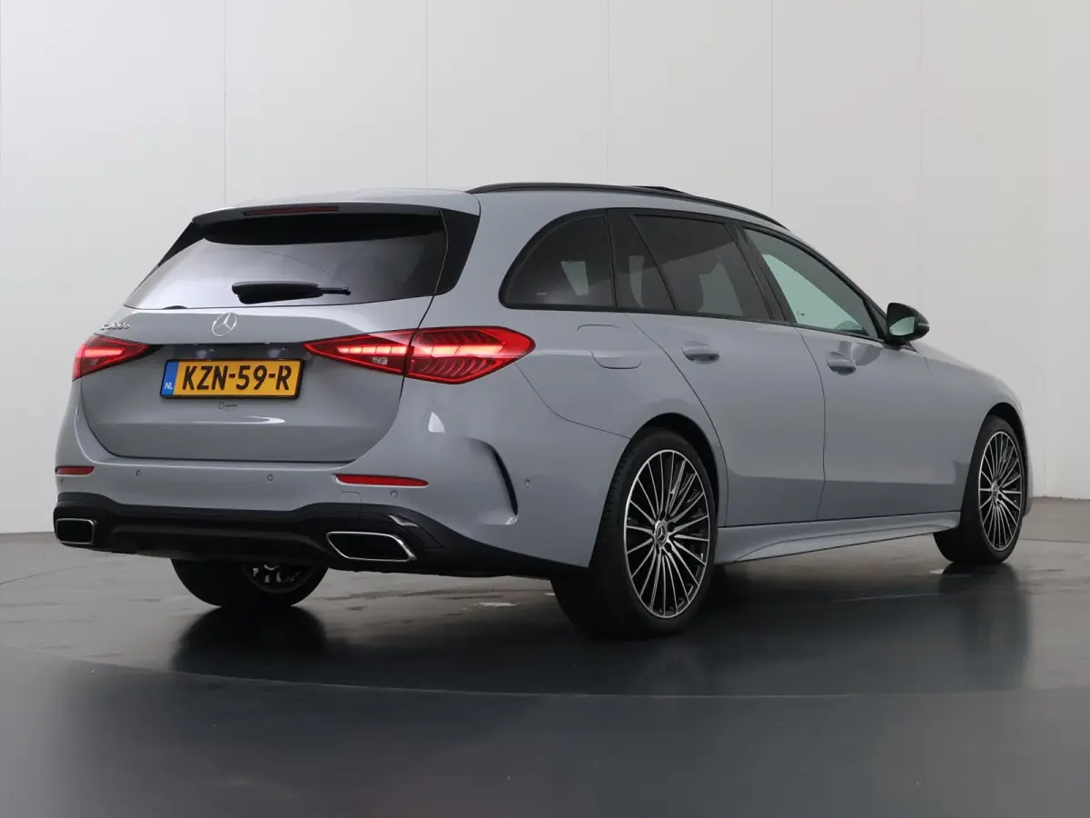 300 e 140 Years Edition 300 e 140 Years Edition Mercedes-Benz C 300 e Estate 140 Years Edition