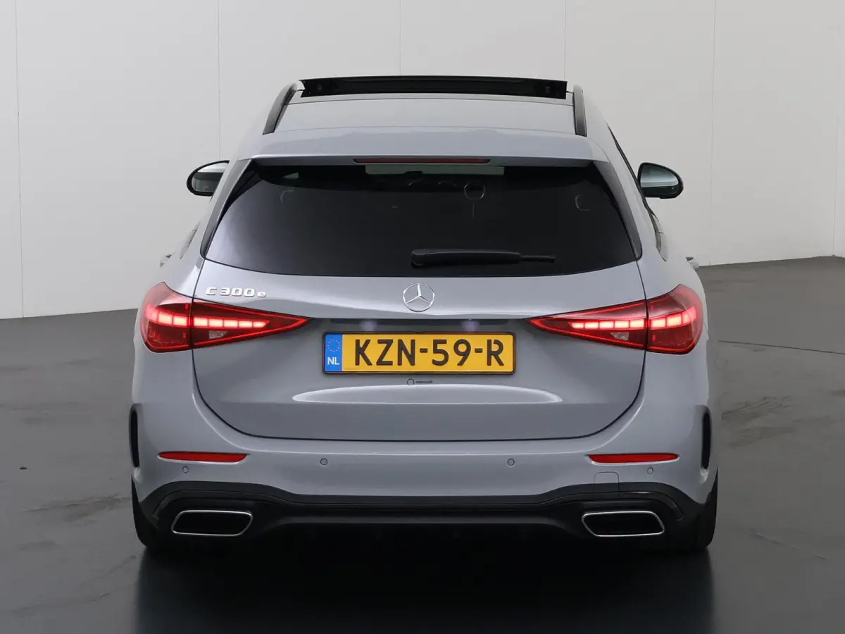 300 e 140 Years Edition 300 e 140 Years Edition Mercedes-Benz C 300 e Estate 140 Years Edition