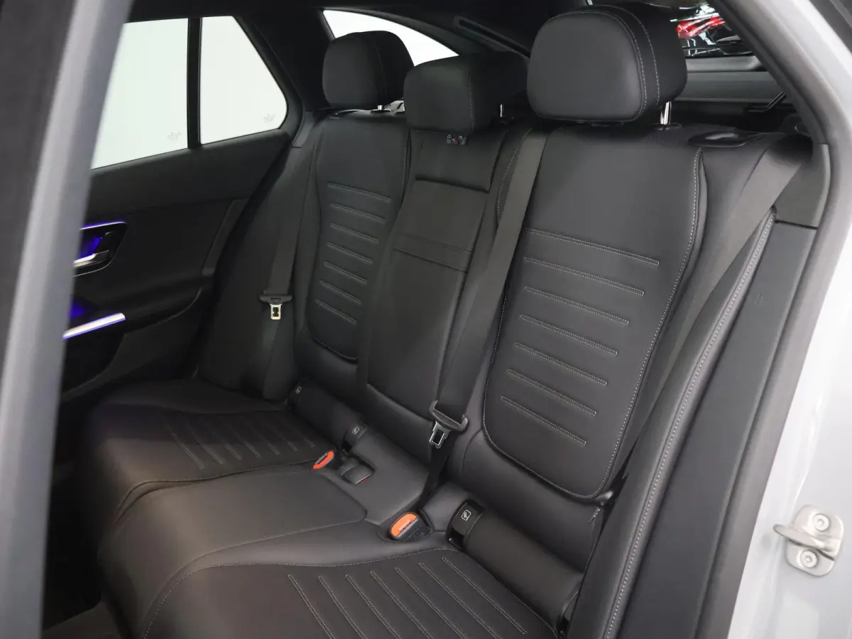 300 e 140 Years Edition 300 e 140 Years Edition Mercedes-Benz C 300 e Estate 140 Years Edition