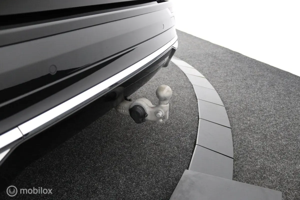 2.0 T6 Plug-in hybrid AWD Plus Bright | Trekhaak | Pilot Assist | Pano | Stoel- Stuurverwarming | Achterbank verwarmd |