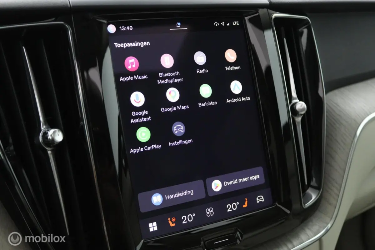 2.0 T6 Plug-in hybrid AWD Plus Bright | Trekhaak | Pilot Assist | Pano | Stoel- Stuurverwarming | Achterbank verwarmd |