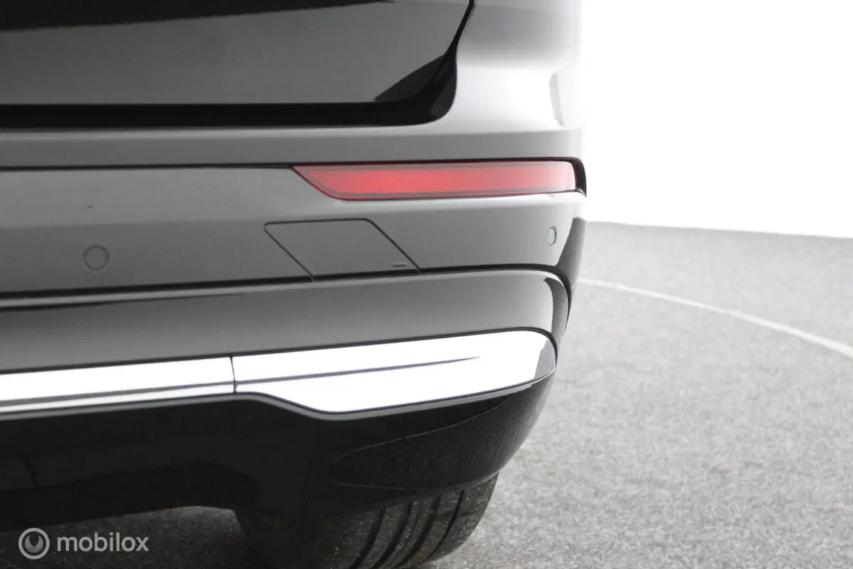 2.0 T6 Plug-in hybrid AWD Plus Bright | Trekhaak | Pilot Assist | Pano | Stoel- Stuurverwarming | Achterbank verwarmd |
