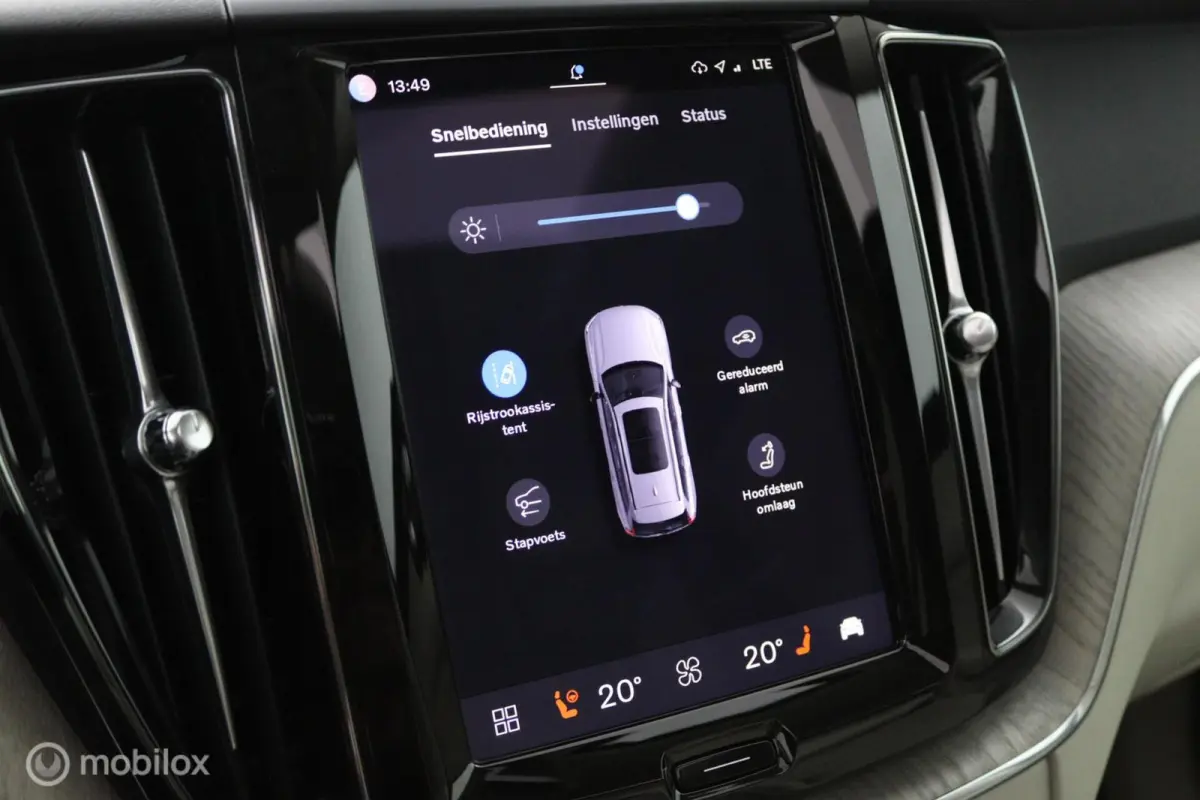 2.0 T6 Plug-in hybrid AWD Plus Bright | Trekhaak | Pilot Assist | Pano | Stoel- Stuurverwarming | Achterbank verwarmd |