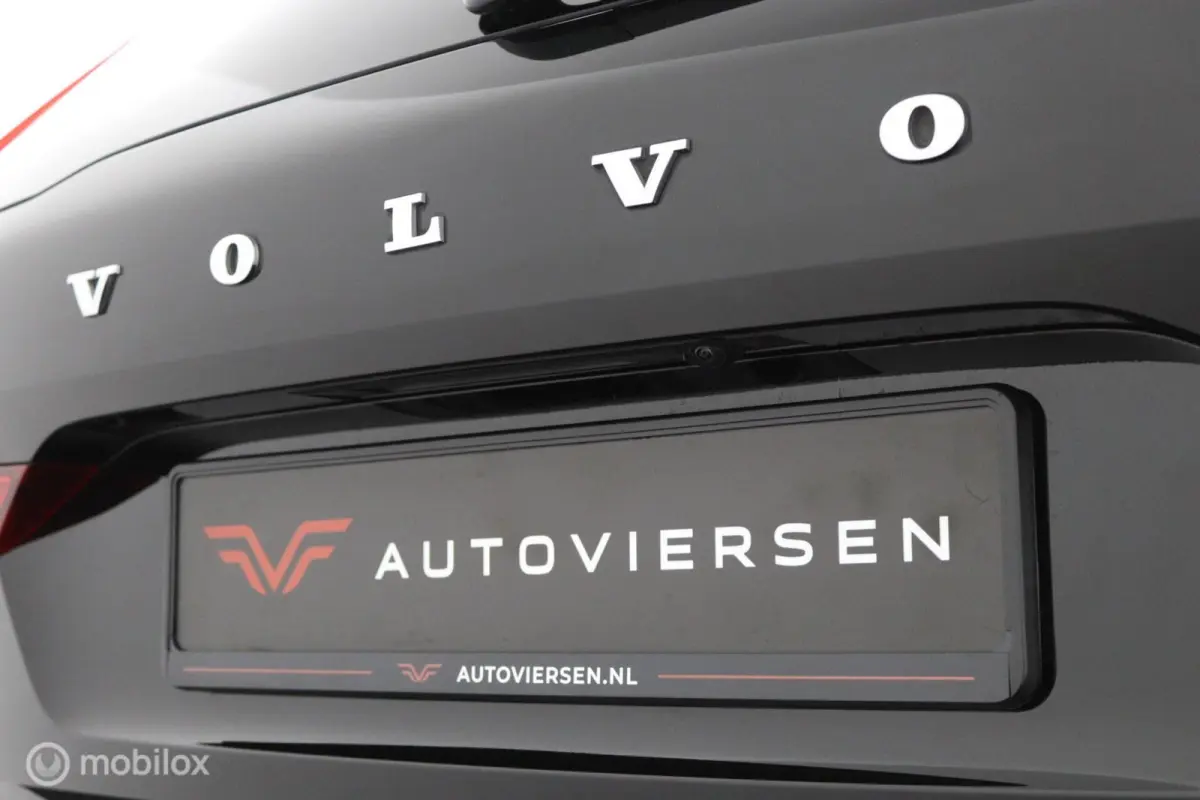 2.0 T6 Plug-in hybrid AWD Plus Bright | Trekhaak | Pilot Assist | Pano | Stoel- Stuurverwarming | Achterbank verwarmd |