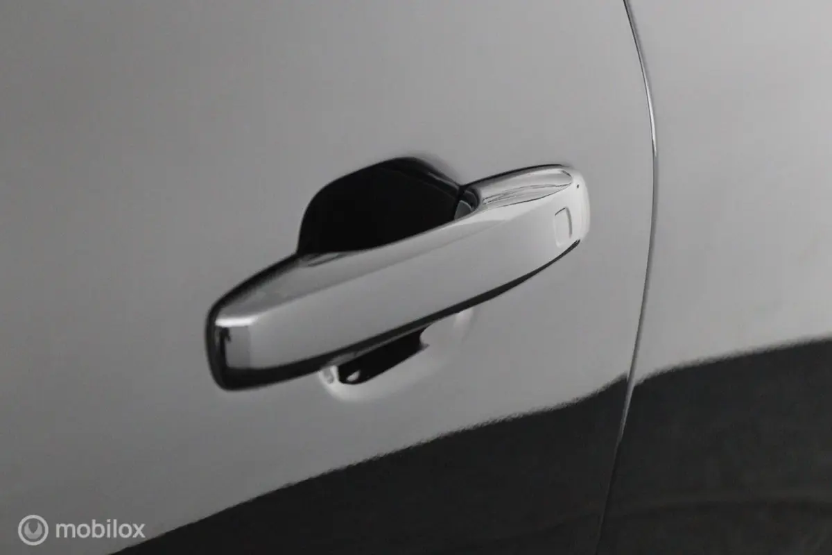 2.0 T6 Plug-in hybrid AWD Plus Bright | Trekhaak | Pilot Assist | Pano | Stoel- Stuurverwarming | Achterbank verwarmd |