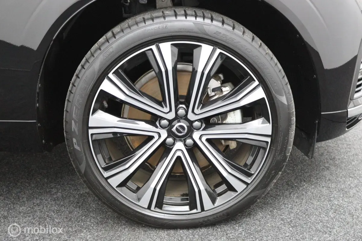 2.0 T6 Plug-in hybrid AWD Plus Bright | Trekhaak | Pilot Assist | Pano | Stoel- Stuurverwarming | Achterbank verwarmd |