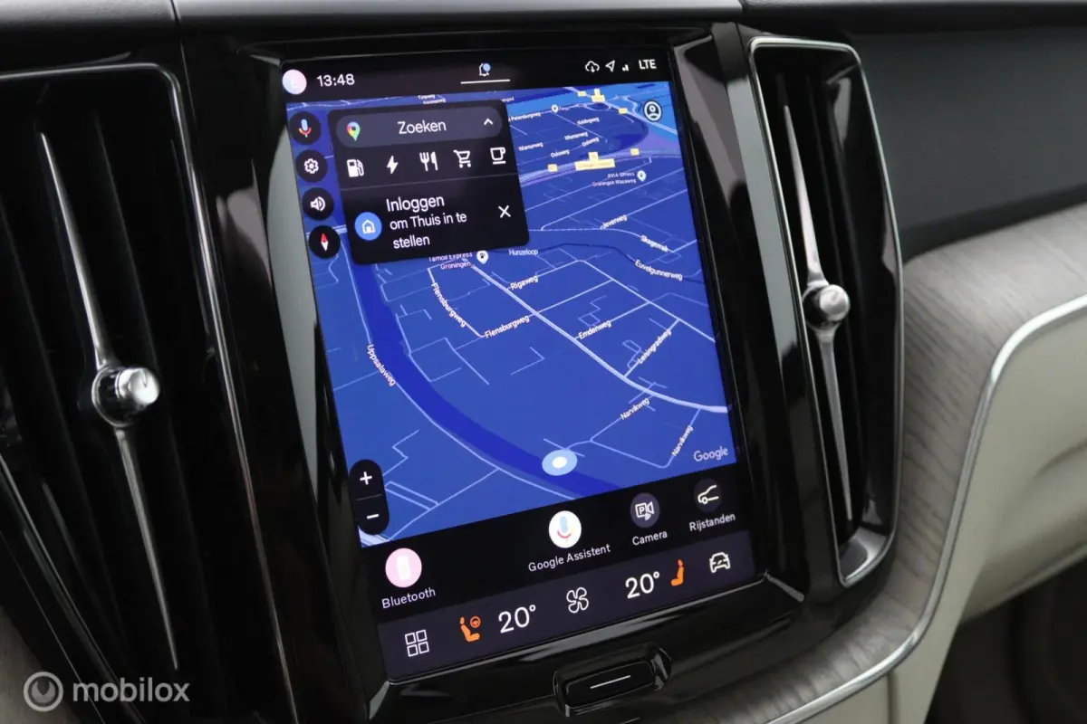 2.0 T6 Plug-in hybrid AWD Plus Bright | Trekhaak | Pilot Assist | Pano | Stoel- Stuurverwarming | Achterbank verwarmd |
