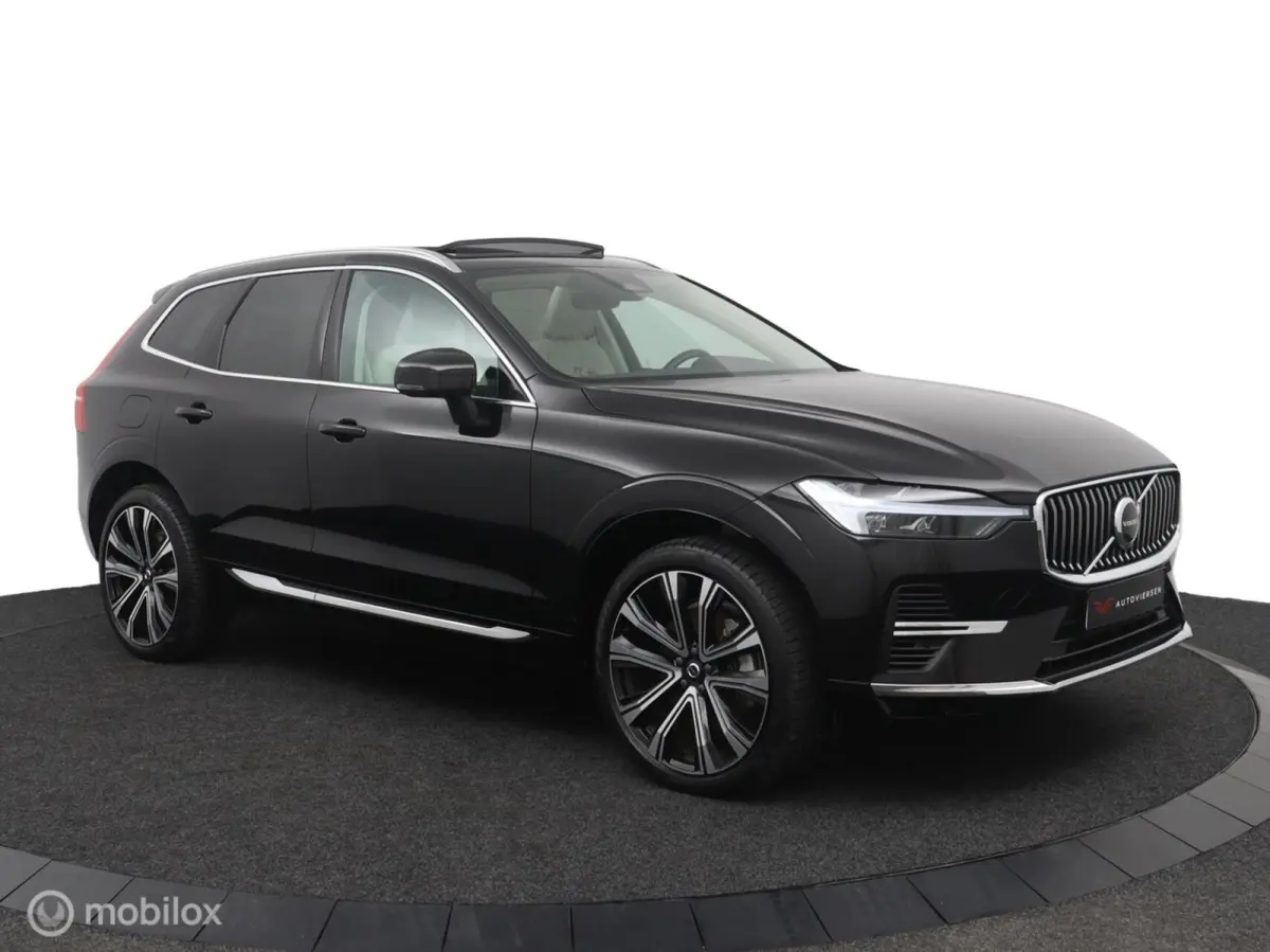 2.0 T6 Plug-in hybrid AWD Plus Bright | Trekhaak | Pilot Assist | Pano | Stoel- Stuurverwarming | Achterbank verwarmd |