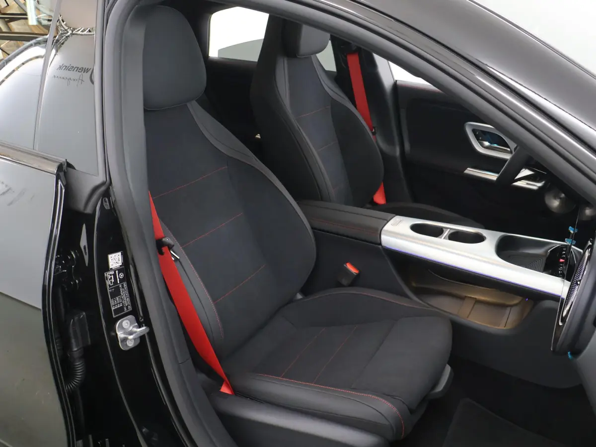 180 Business Solution AMG | Night | Burmester | Panoramadak  | AMG-line Plus | Premium Plus | Trekhaak | Massagestoelen |