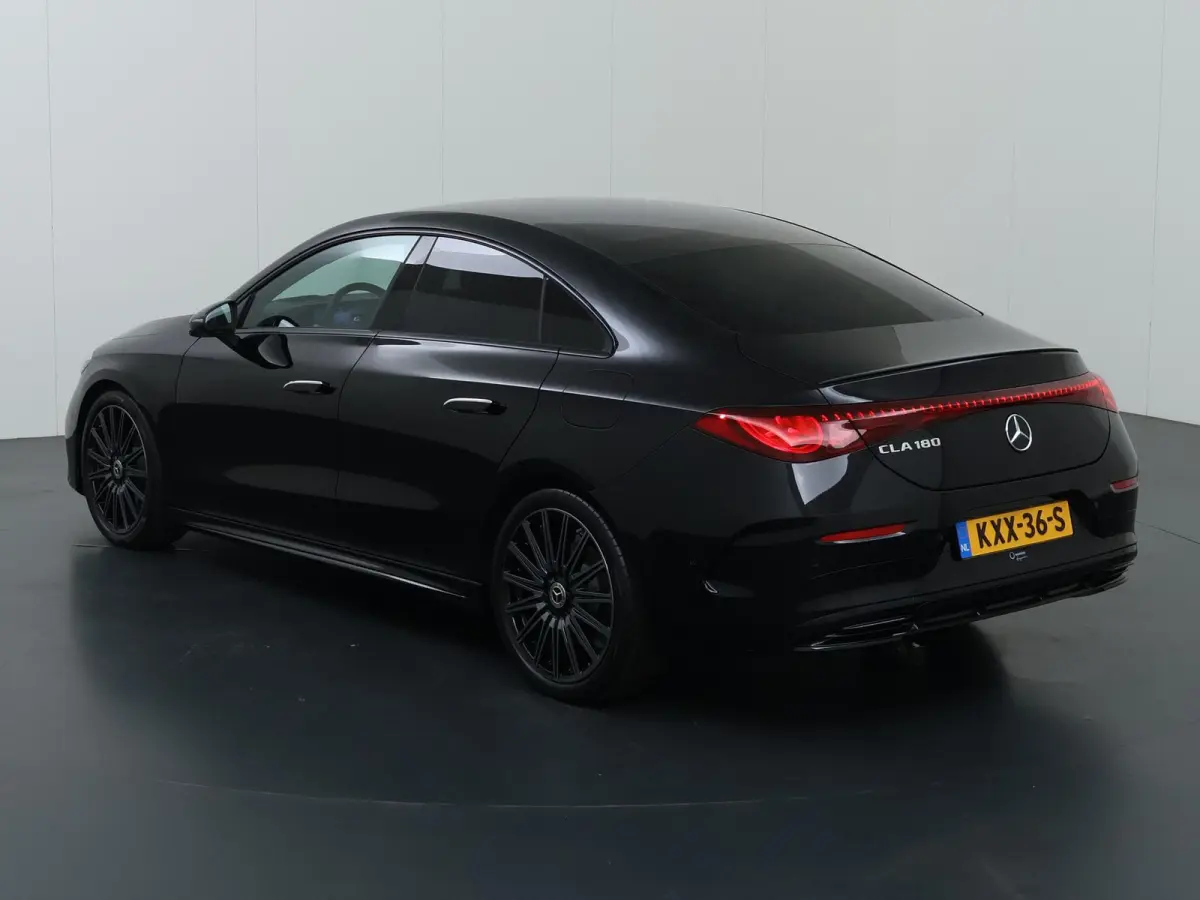 180 Business Solution AMG | Night | Burmester | Panoramadak  | AMG-line Plus | Premium Plus | Trekhaak | Massagestoelen |