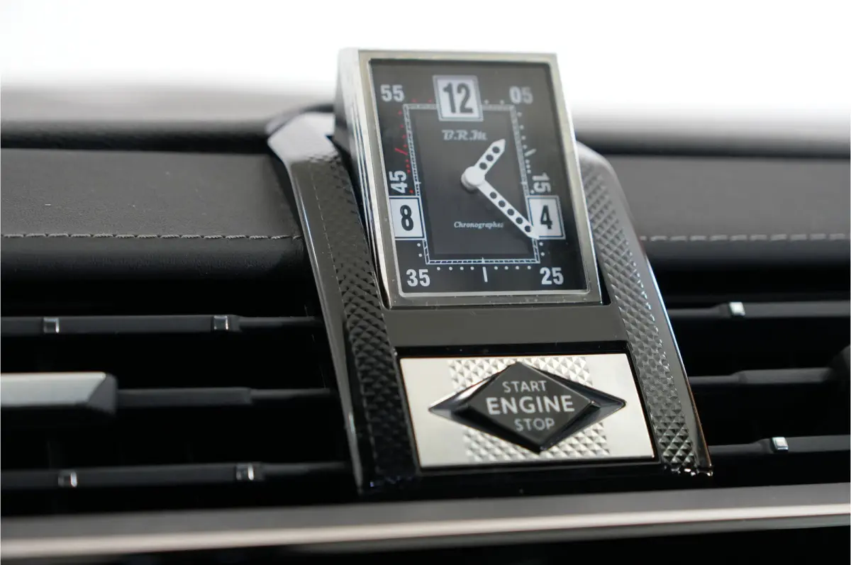 E-Tense 300 pk 4x4 | Pano | Leder | Massage | Nachtzicht | Stl. verw. | Camera 360 | El. klep | Premium Audio |