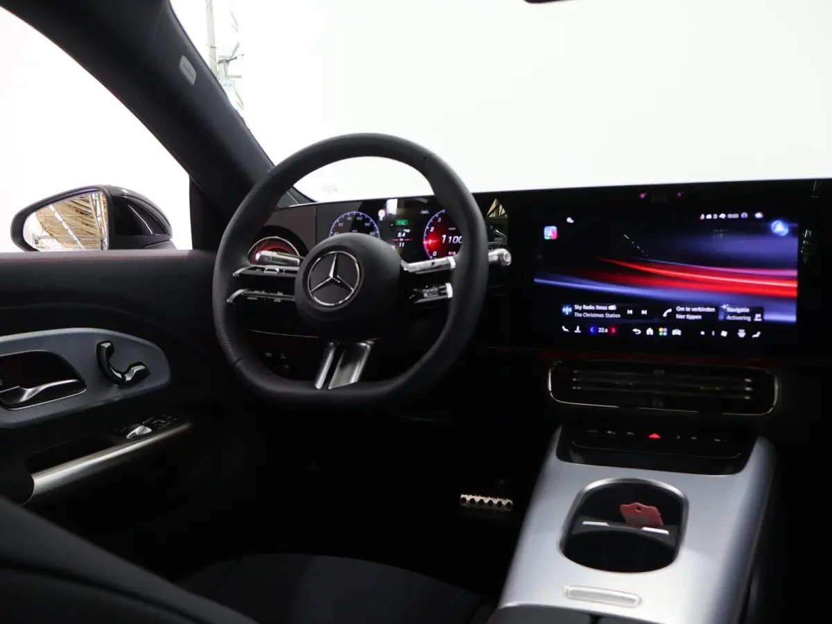 180 Business Solution AMG | Night | Panoramadak | Memory | Trekhaak | Sfeerverlichting | Stoelverwarming |