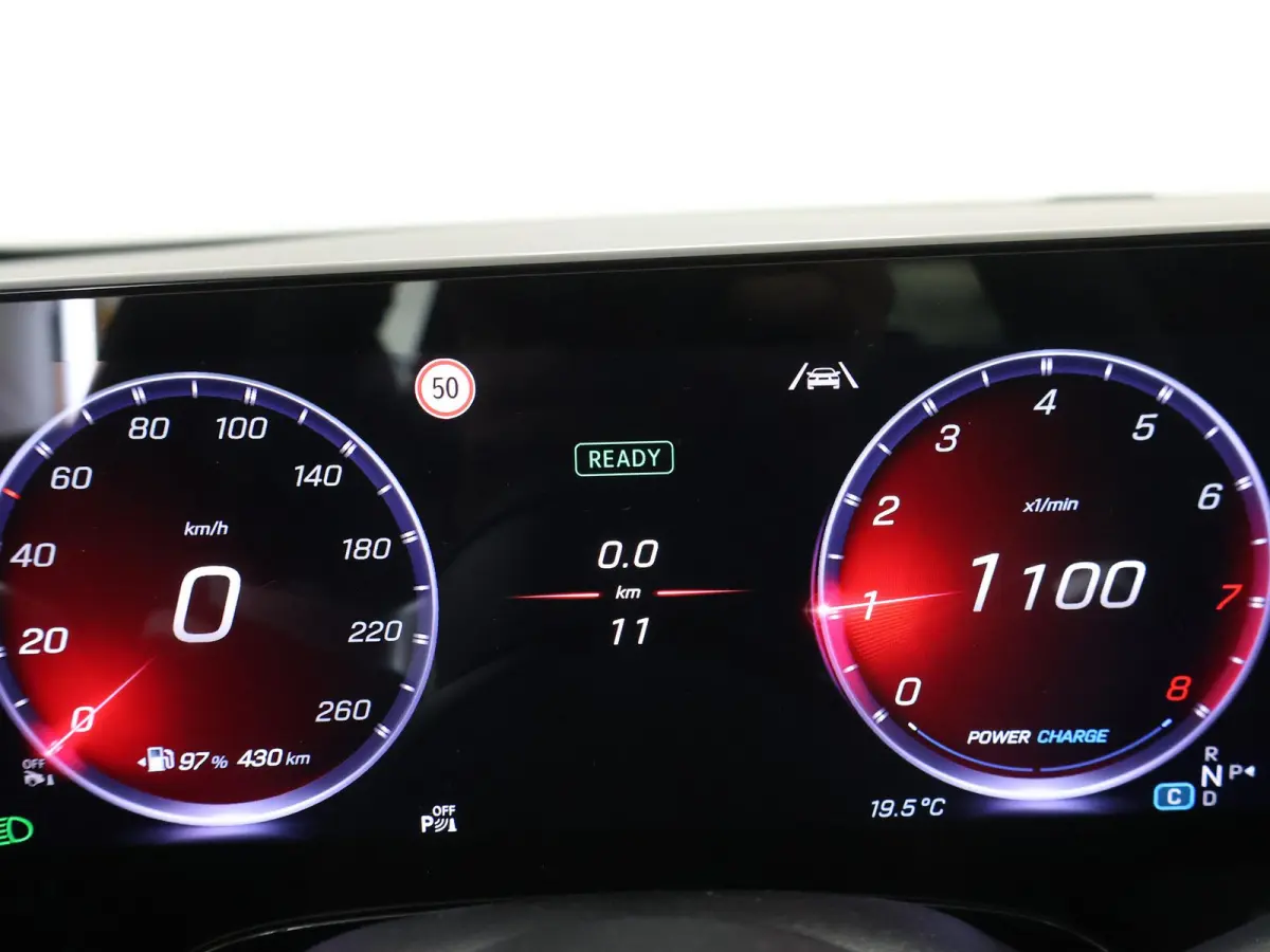 180 Business Solution AMG | Night | Panoramadak | Memory | Trekhaak | Sfeerverlichting | Stoelverwarming |