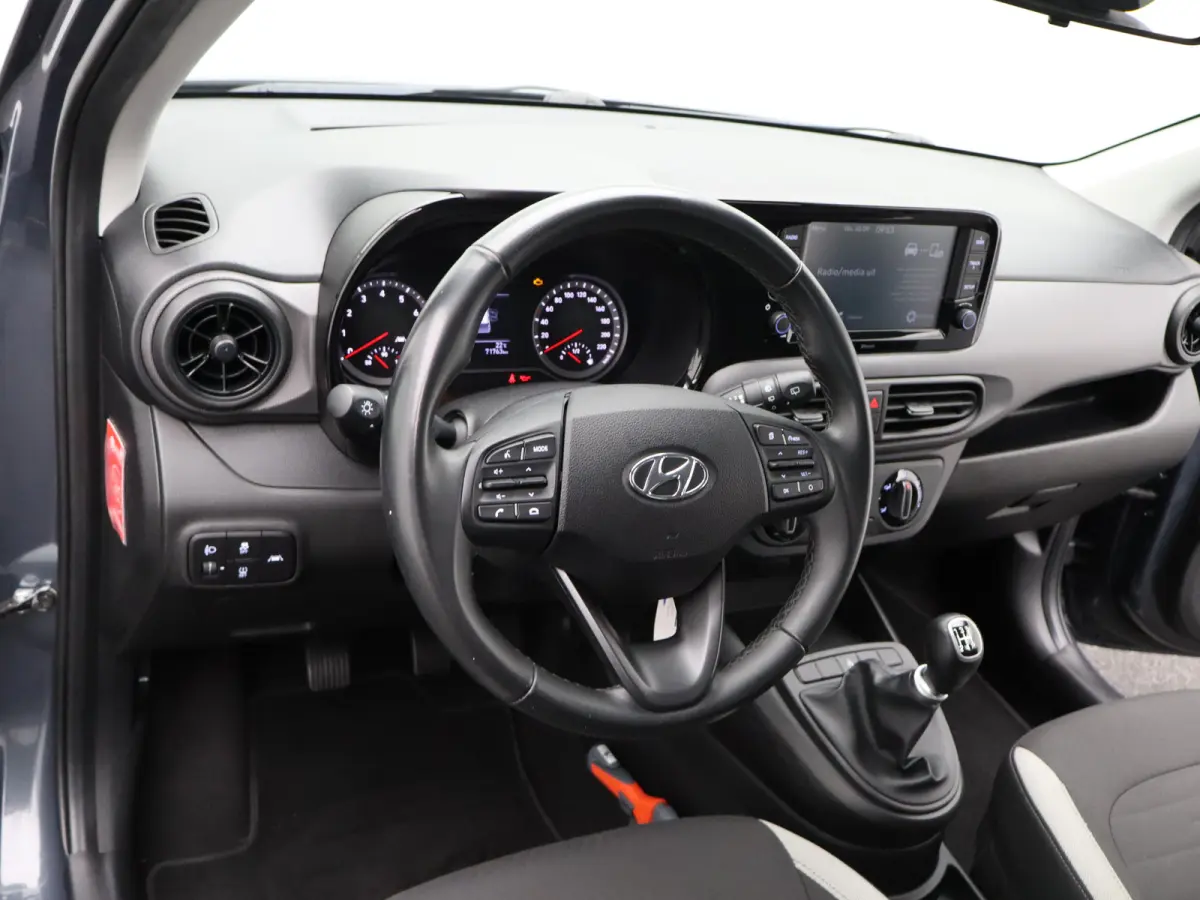 1.0 Comfort | Alarm klasse 1(startblokkering) | Apple Carplay/Android Auto|telefoonintegratie premium | Armsteun voor