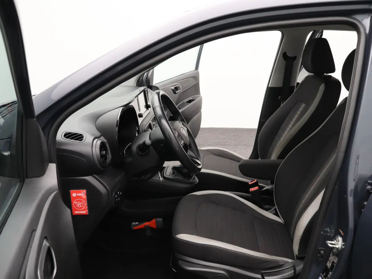1.0 Comfort | Alarm klasse 1(startblokkering) | Apple Carplay/Android Auto|telefoonintegratie premium | Armsteun voor
