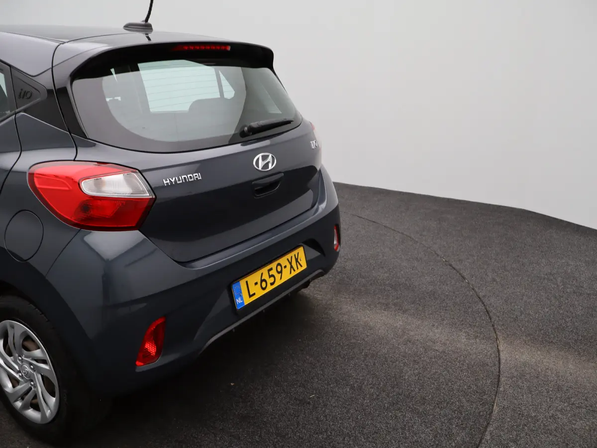 1.0 Comfort | Alarm klasse 1(startblokkering) | Apple Carplay/Android Auto|telefoonintegratie premium | Armsteun voor