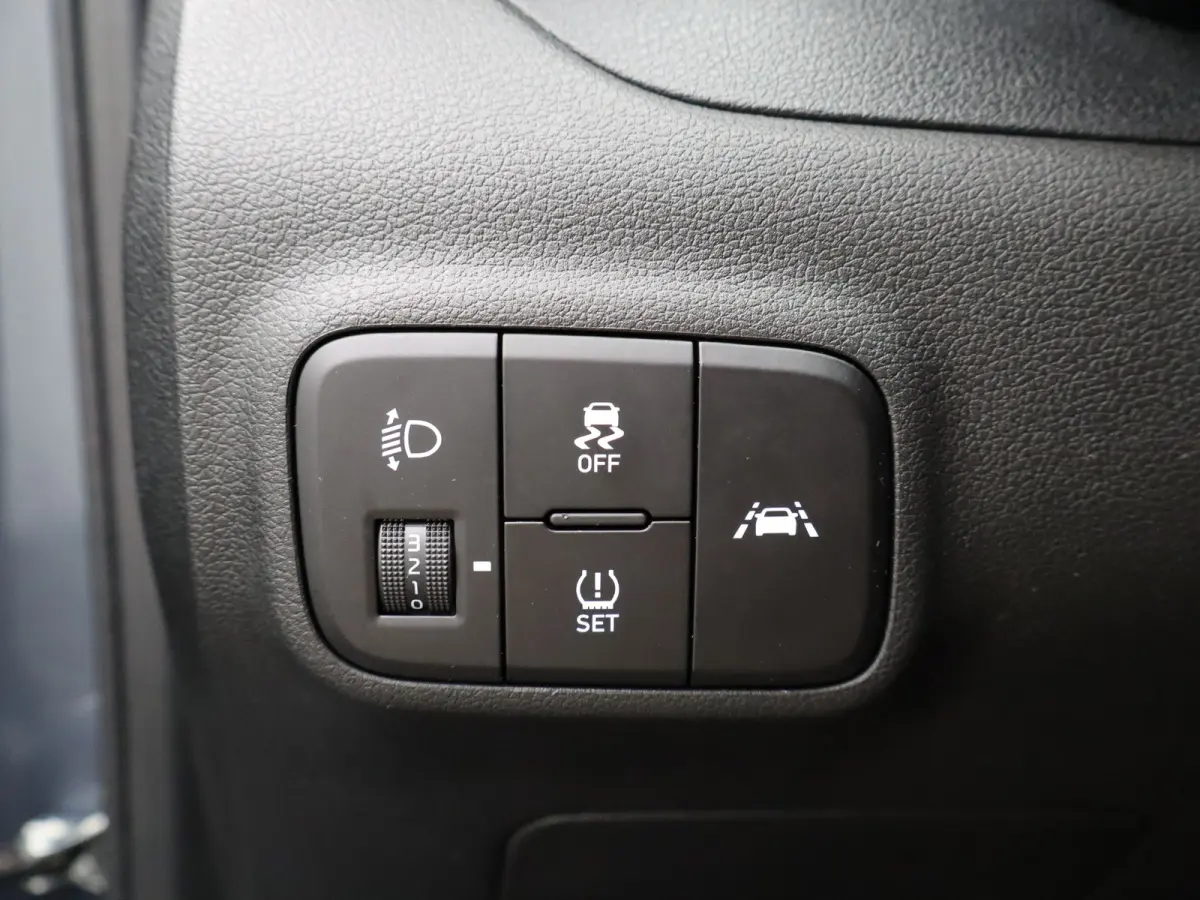 1.0 Comfort | Alarm klasse 1(startblokkering) | Apple Carplay/Android Auto|telefoonintegratie premium | Armsteun voor