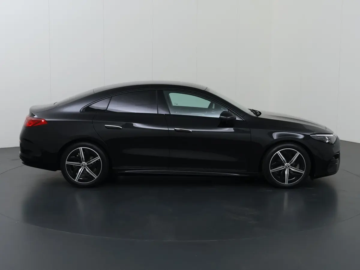 180 Business Solution AMG | Panoramadak | Stoelverwarming | Dodehoekassistent | Achteruitrijcamera |