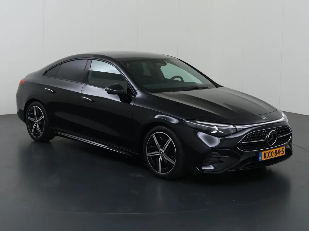 180 Business Solution AMG | Panoramadak | Stoelverwarming | Dodehoekassistent | Achteruitrijcamera |