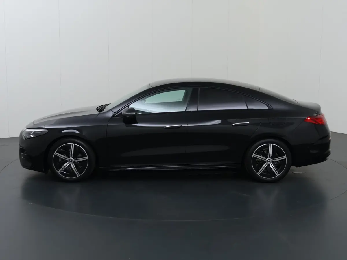 180 Business Solution AMG | Panoramadak | Stoelverwarming | Dodehoekassistent | Achteruitrijcamera |