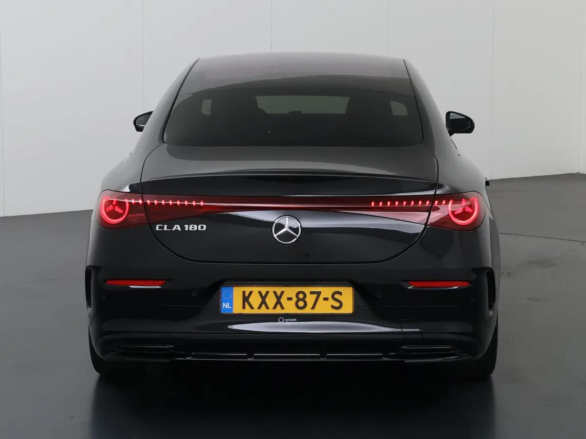 180 Business Solution AMG | Sportstoelen | Trekhaak | Stoelverwarming |