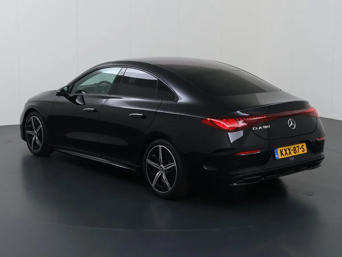 180 Business Solution AMG | Sportstoelen | Trekhaak | Stoelverwarming |