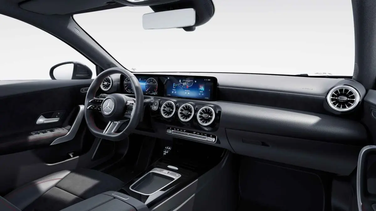 180 Business Solution AMG | Night | Panoramadak | Widescreen | Stoelverwarming |