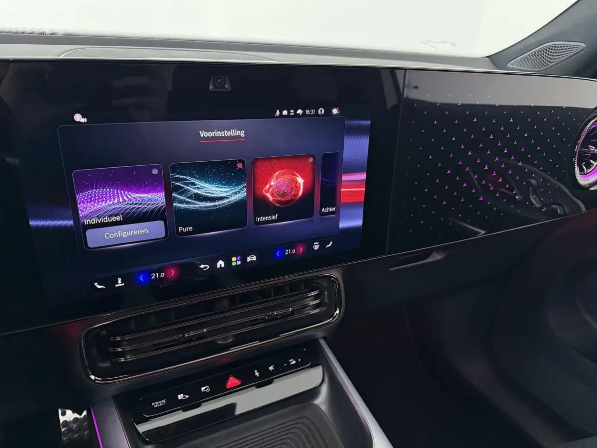 250+ Business Solution AMG 85.5 kWh | Trekhaak  | Nightpakket |  MULTIBEAM LED | Memorypakket |