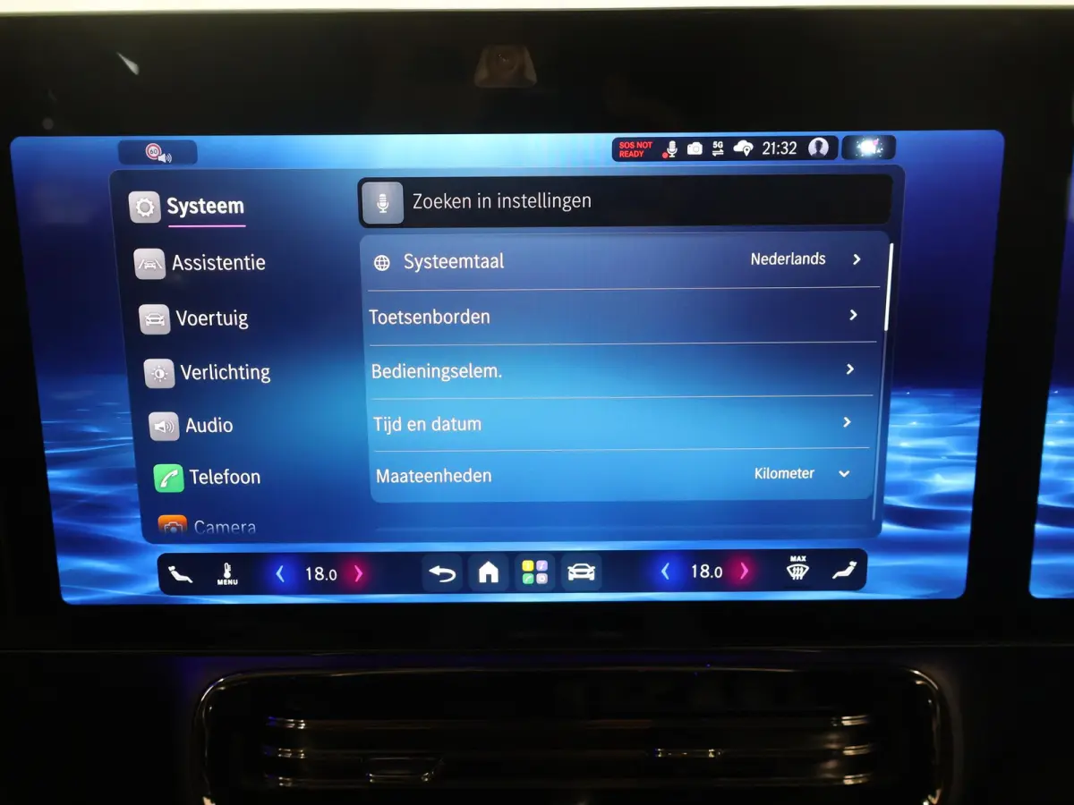 250+ Business Solution AMG 85.5 kWh | Premium Pakket | 20" LM velgen | Night Pakket | Sportstoelen | Superscreen |
