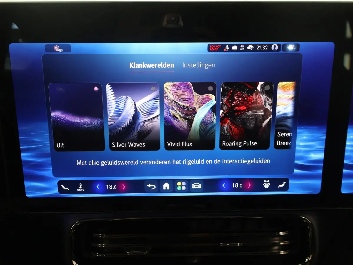 250+ Business Solution AMG 85.5 kWh | Premium Pakket | 20" LM velgen | Night Pakket | Sportstoelen | Superscreen |