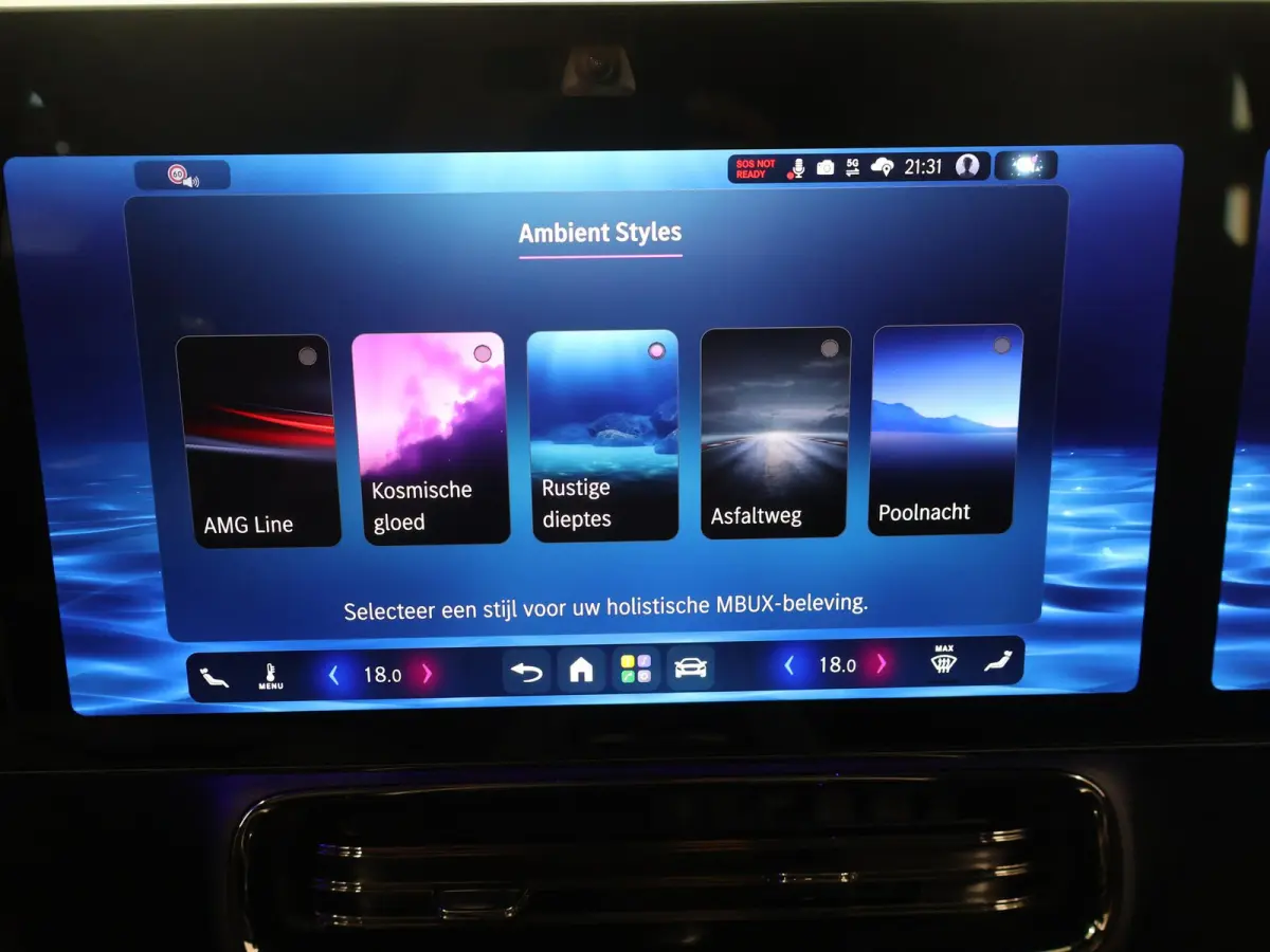 250+ Business Solution AMG 85.5 kWh | Premium Pakket | 20" LM velgen | Night Pakket | Sportstoelen | Superscreen |
