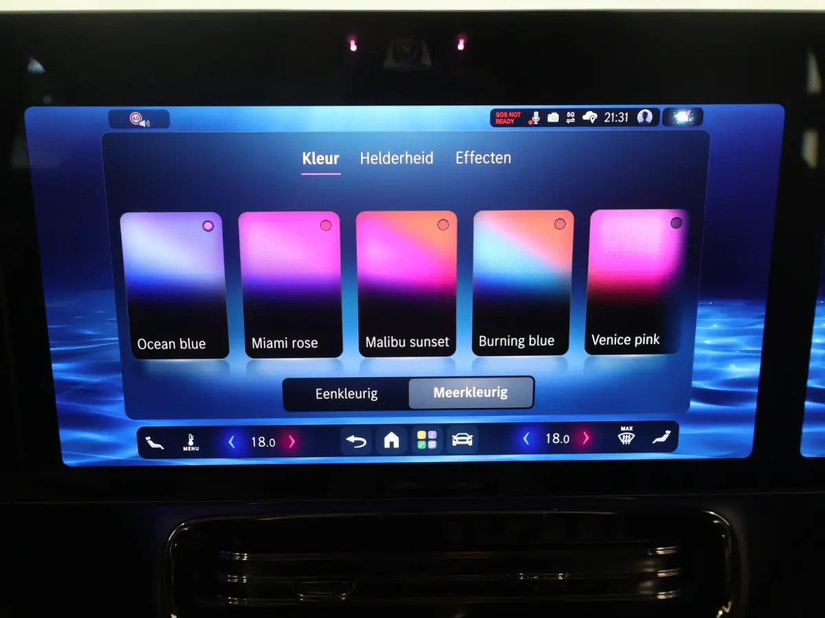 250+ Business Solution AMG 85.5 kWh | Premium Pakket | 20" LM velgen | Night Pakket | Sportstoelen | Superscreen |