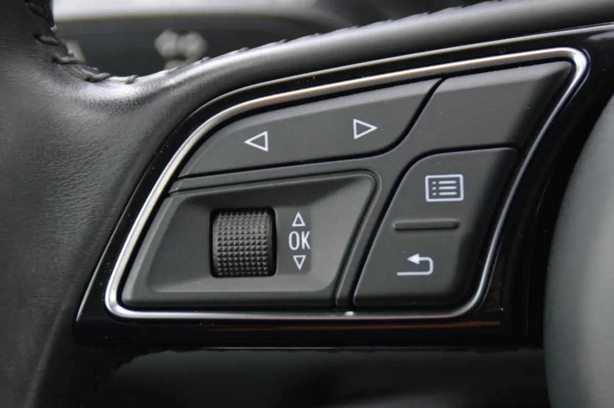 1.4 e-tron Sport Pro Line plus PHEV