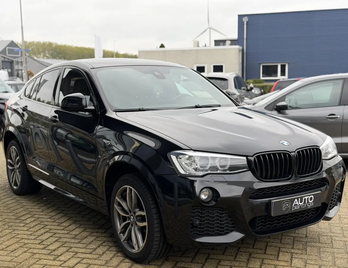 xDrive20d Centennial High Executive 190PK | Zeer Nette Staat! | PANO | M Pakket | Achteruitrijcamera | Elektrische Trekhaak | DAB+ | 19 Inch Lichtmetalen Velgen met 4 Nieuwe Banden | Lederen