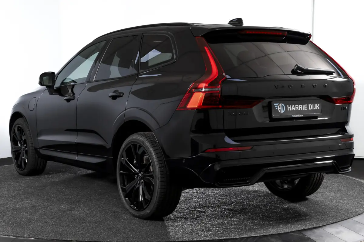 2.0 T8 Plug-in hybrid AWD Plus Black Edition | S/K Panodak | 360 Camera | Head-Up | Harman/Kardon | Dig.  Cockpit | Adapt. Cruise | Stoel-+Stuurverw. | NAV+App.Connect | Auto.Airco | LM 21" 